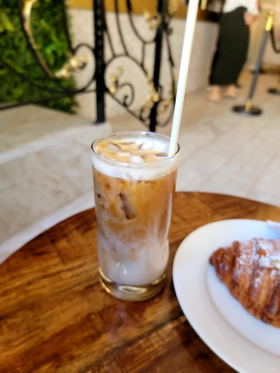 Le Bon Café de Paris - Photo 7