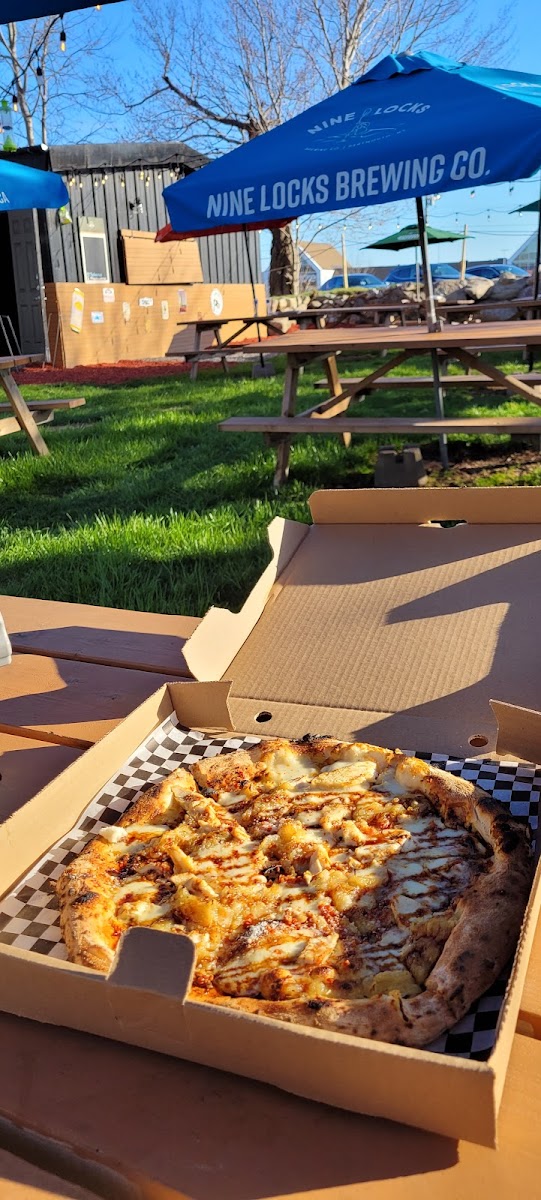 The Rustic Crust - Photo 9