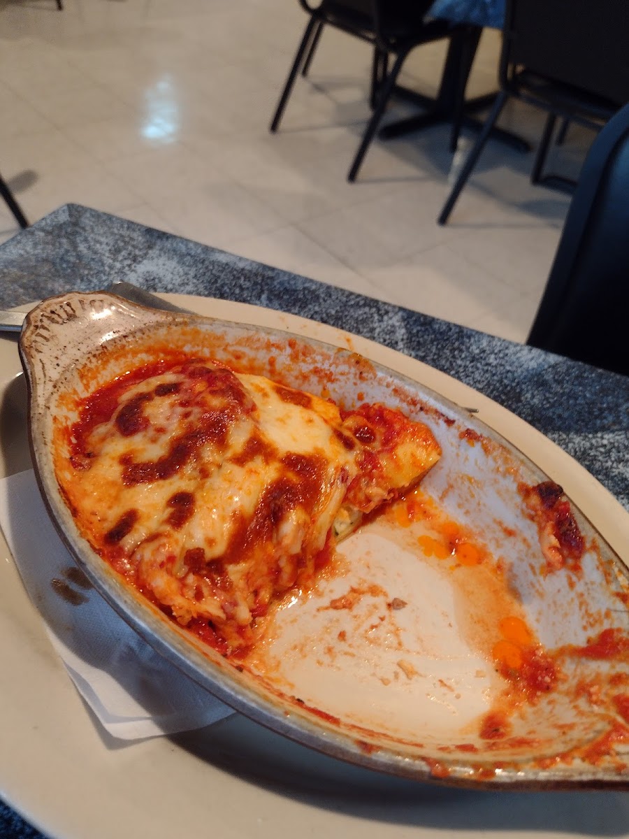 Mountain View Italian Kitchen - Photo 9