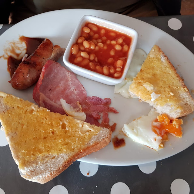 English Breakfast