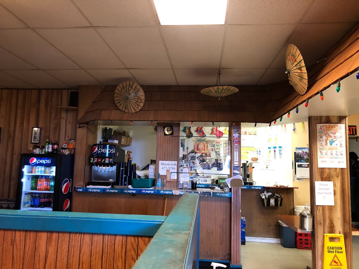 Chinese Sheen Wah Restaurant - Photo 2