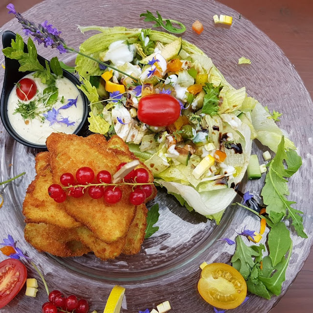 Fried Pumpkin with Salad