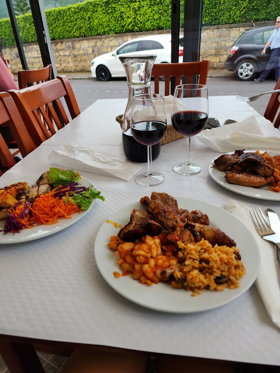 Lagoa Azul Restaurant - Photo 1