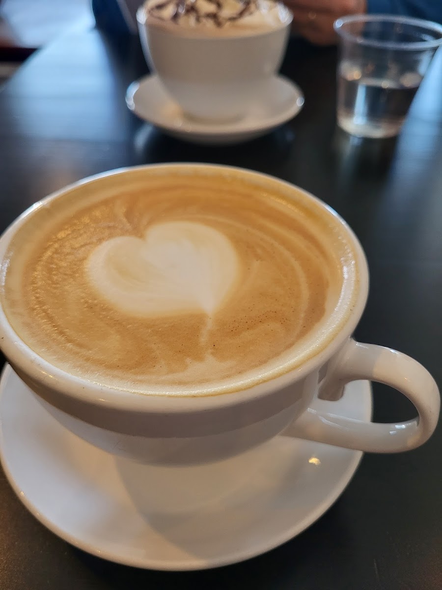 Riverside Cafe - Gurnee - Photo 4