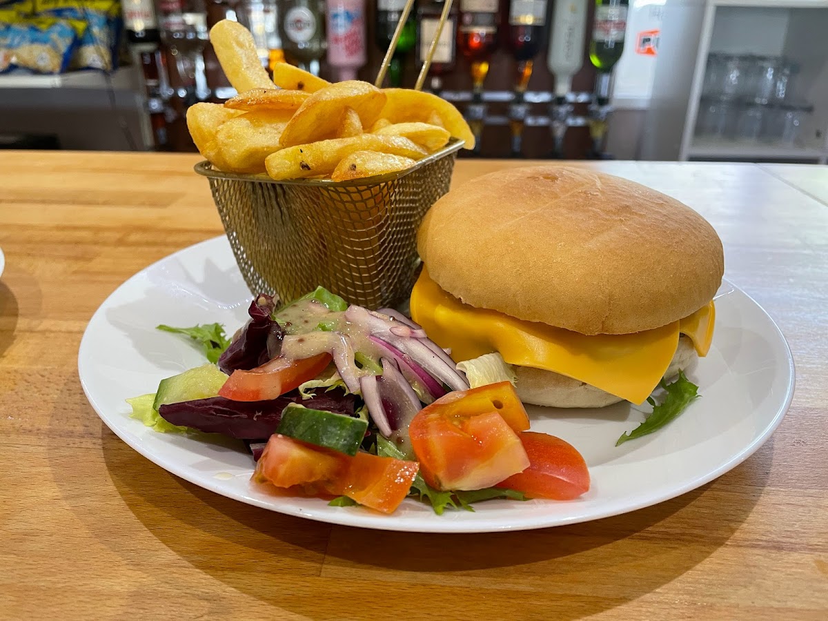 Broadlands Lakes Licensed Clubhouse & Cafe - Photo 6