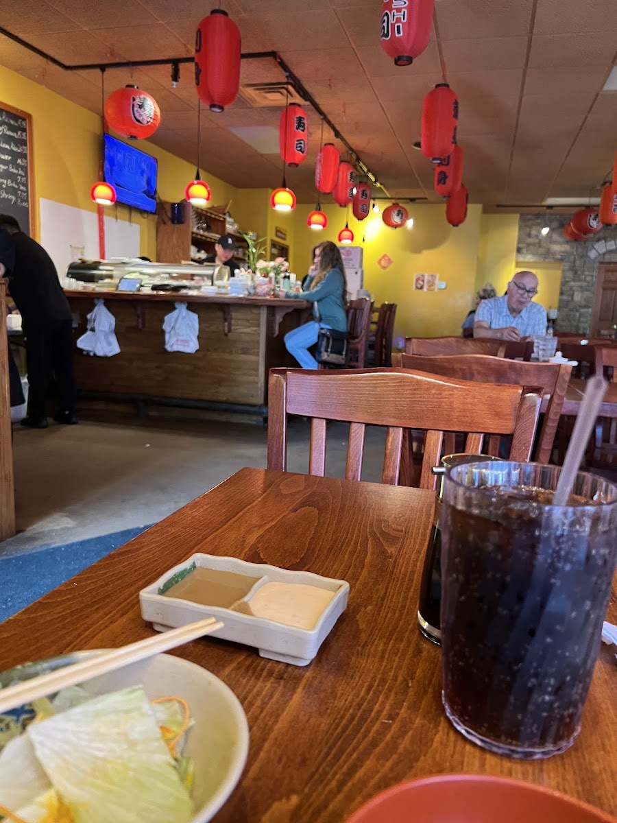 Fuji Japanese restaurant - Grand Rapids - Photo 3