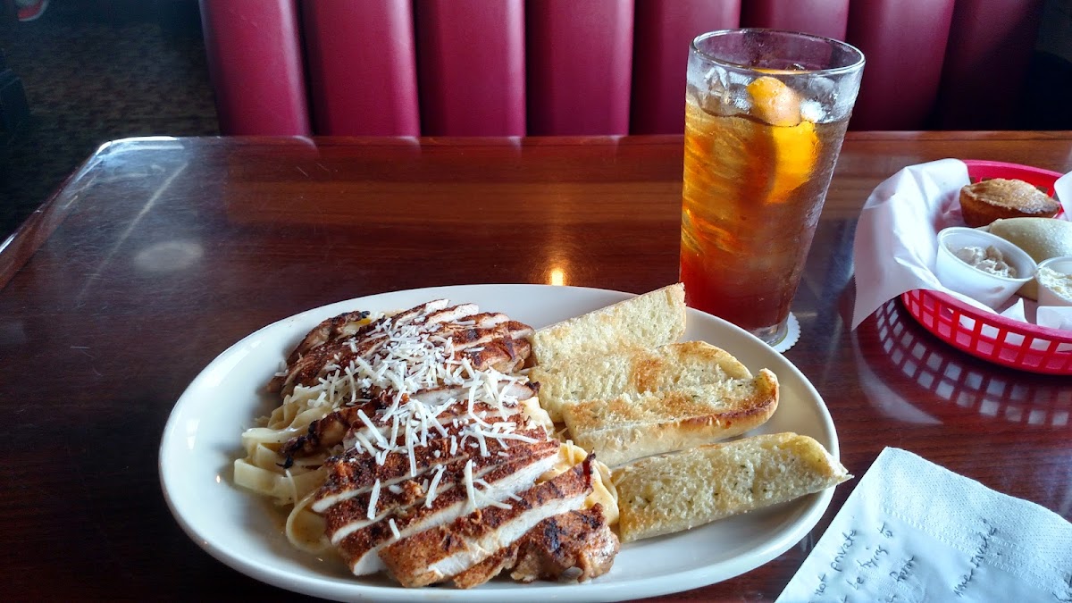Legends Restaurant - Columbia - Photo 1
