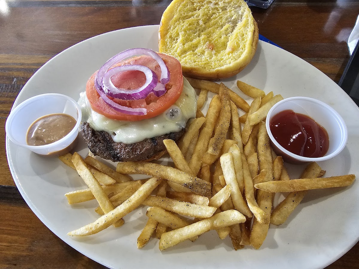 Legends Restaurant - Columbia - Photo 3