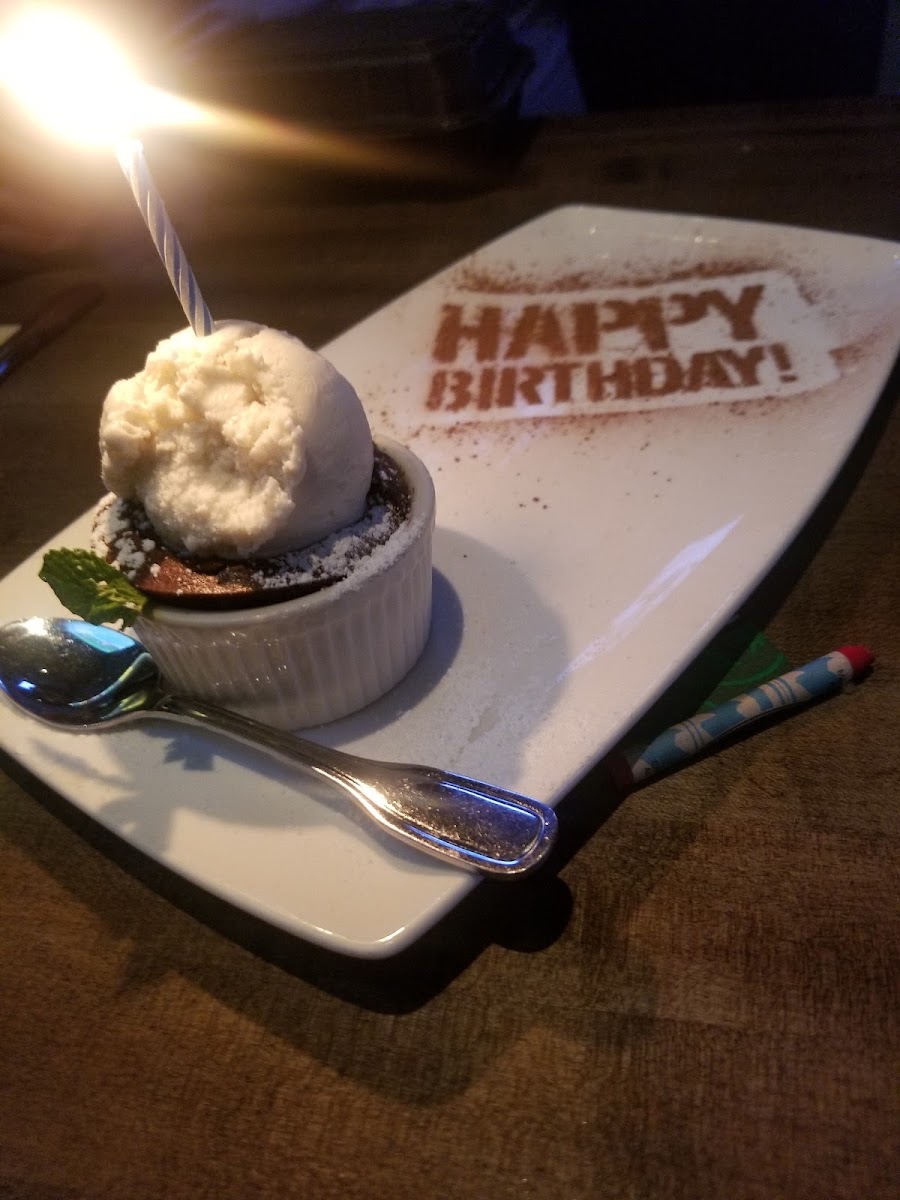 Yard House - Northridge - Photo 6