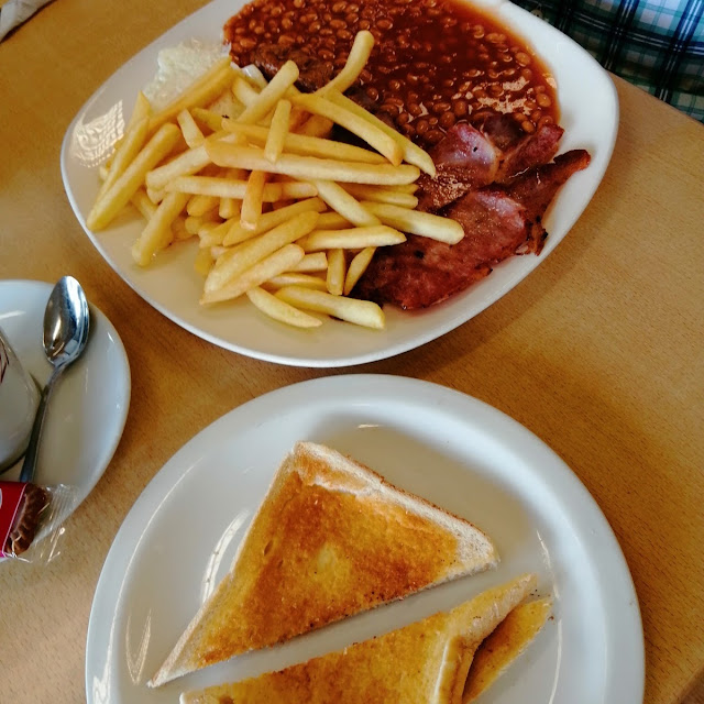 Breakfast with Chips