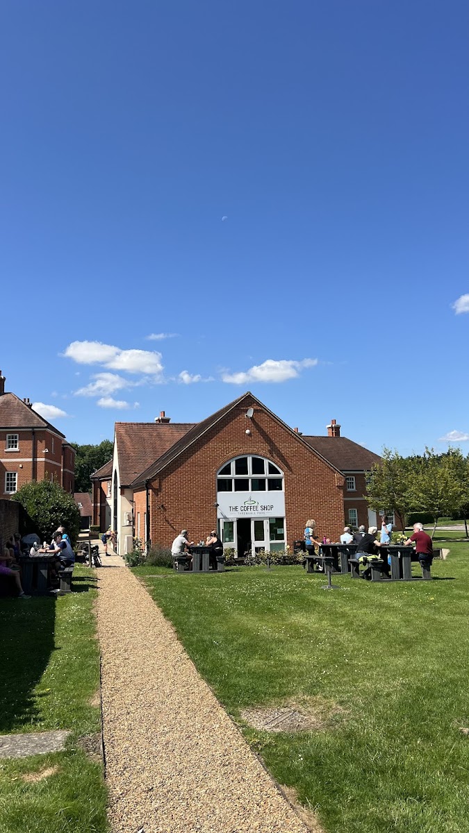 The Coffee Shop - Thremhall Park - Photo 2