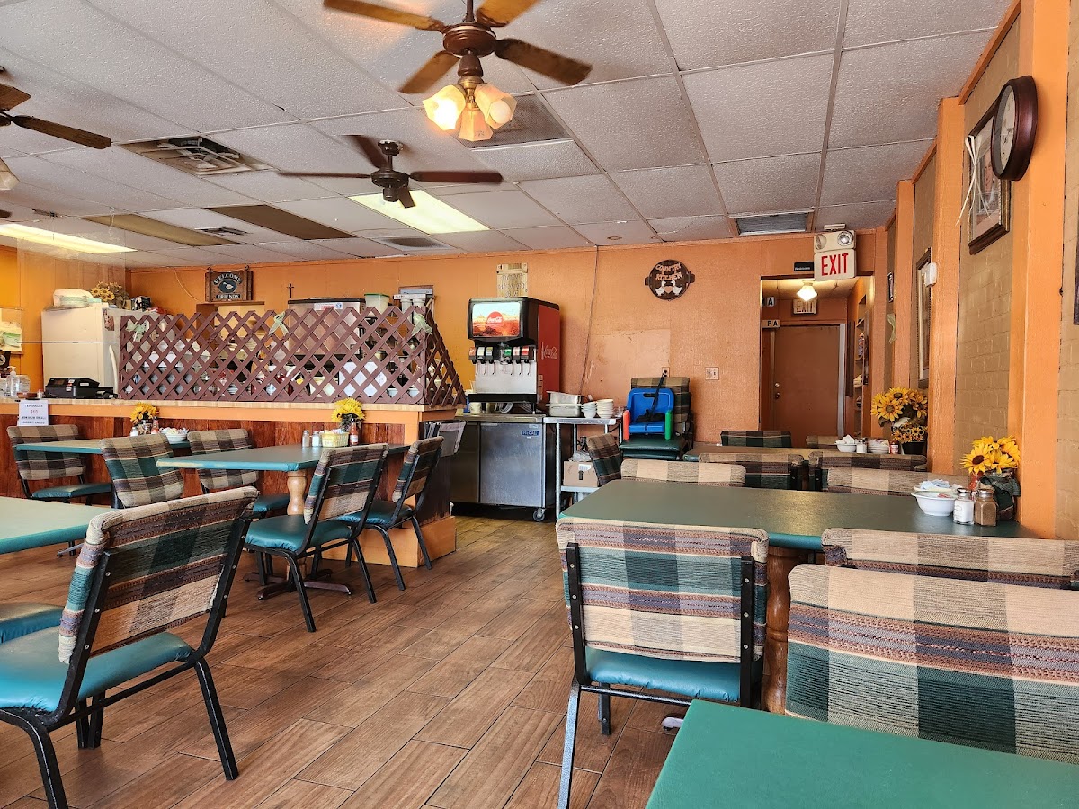 Kountry Kitchen - Leesburg - Photo 3