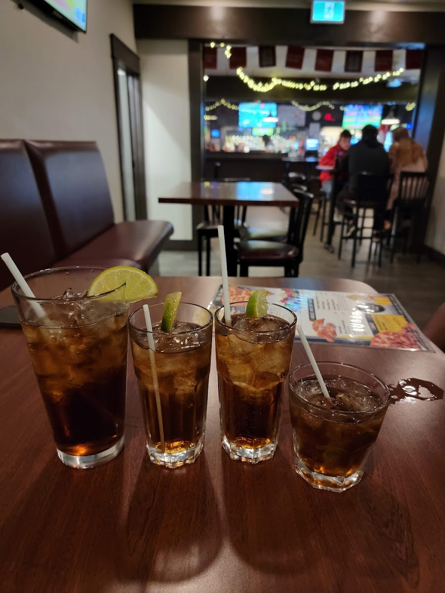 Road House Bar & Grill - Photo 6