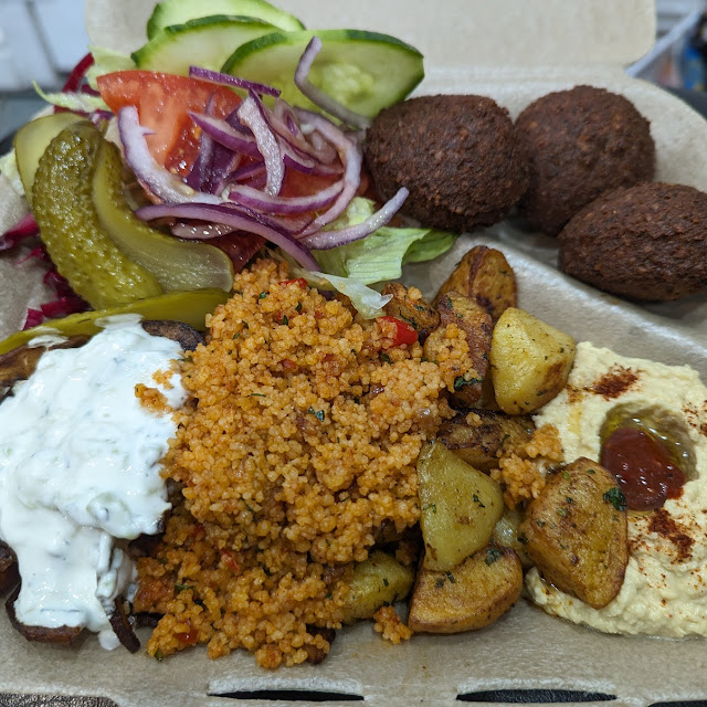 Falafel Hummus Platter