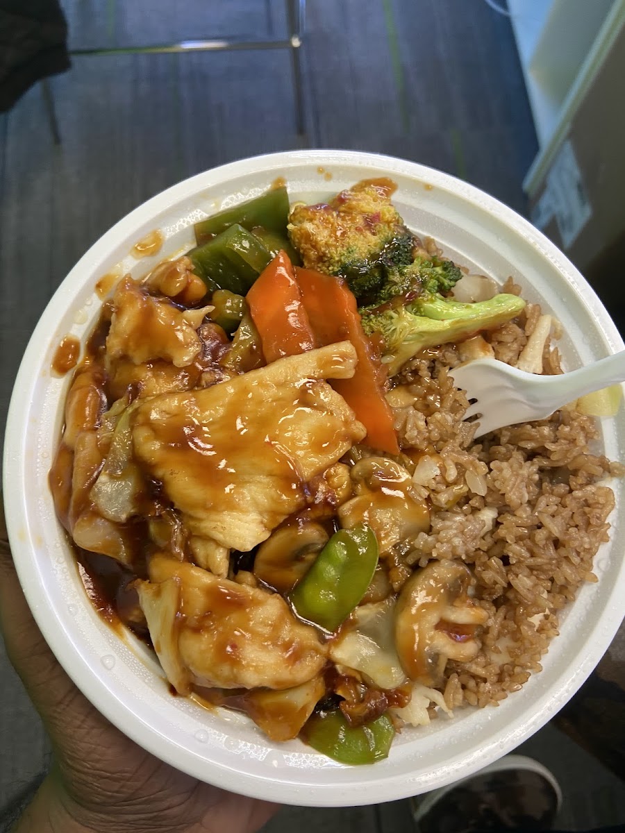 Dragon Chinese Restaurant - Everett - Photo 9