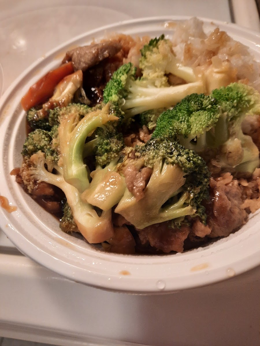 Dragon Chinese Restaurant - Everett - Photo 1
