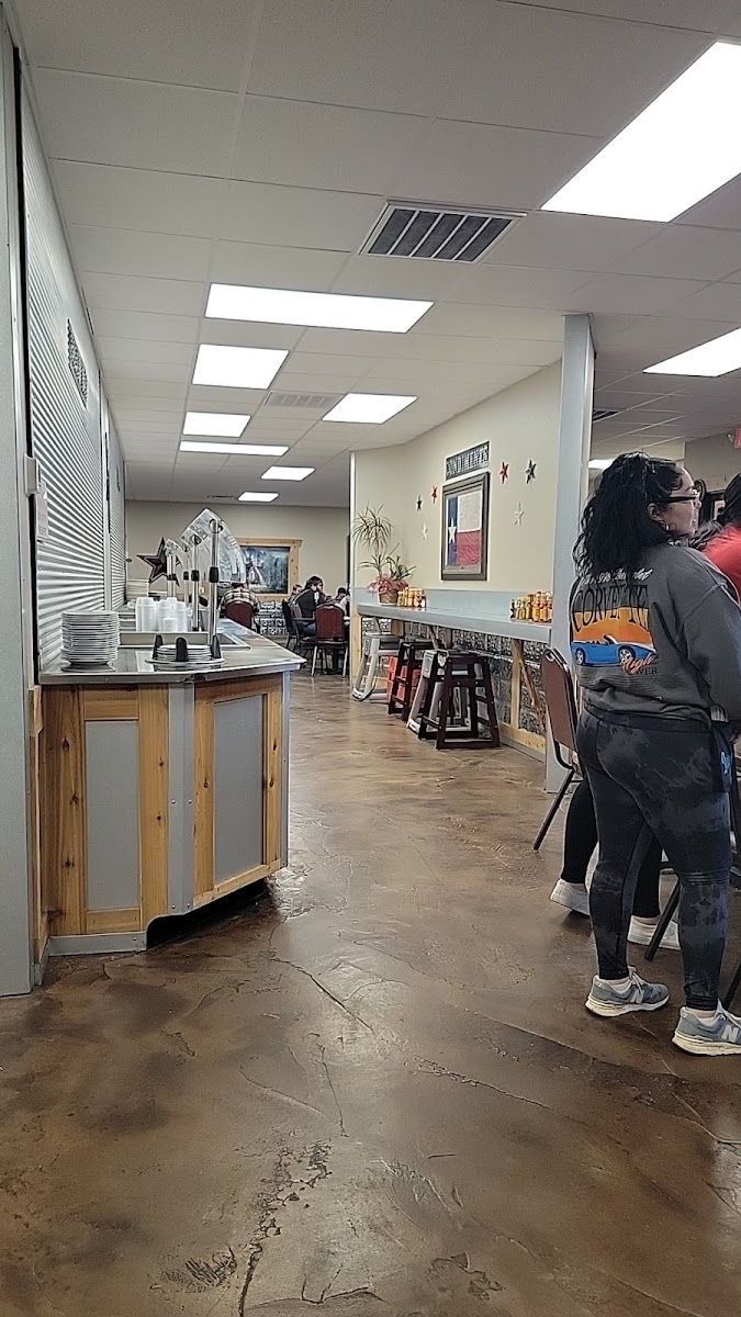 Dawson's Family Restaurant - Photo 6