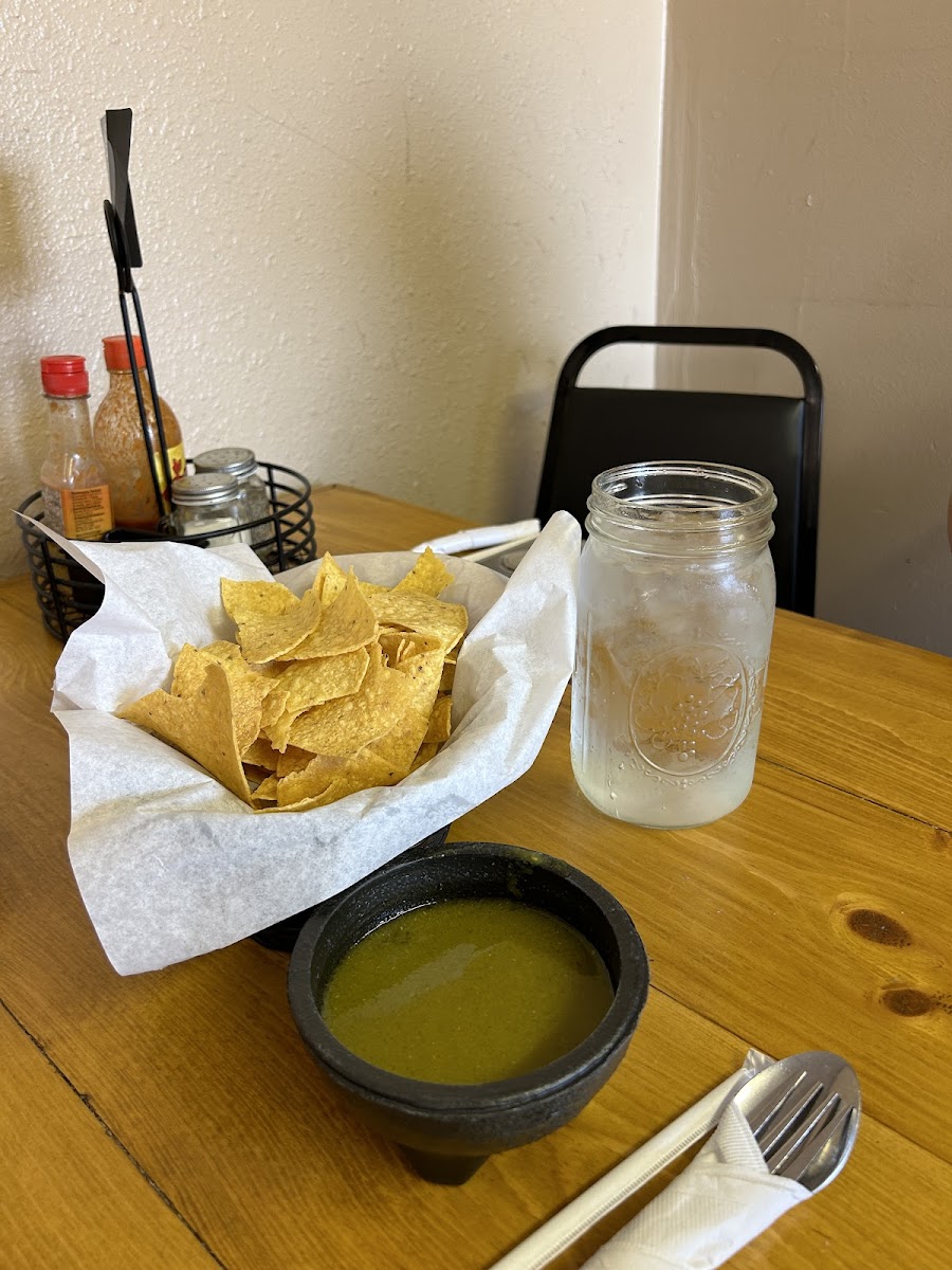 Los Tres Potrillos - Guymon - Photo 7