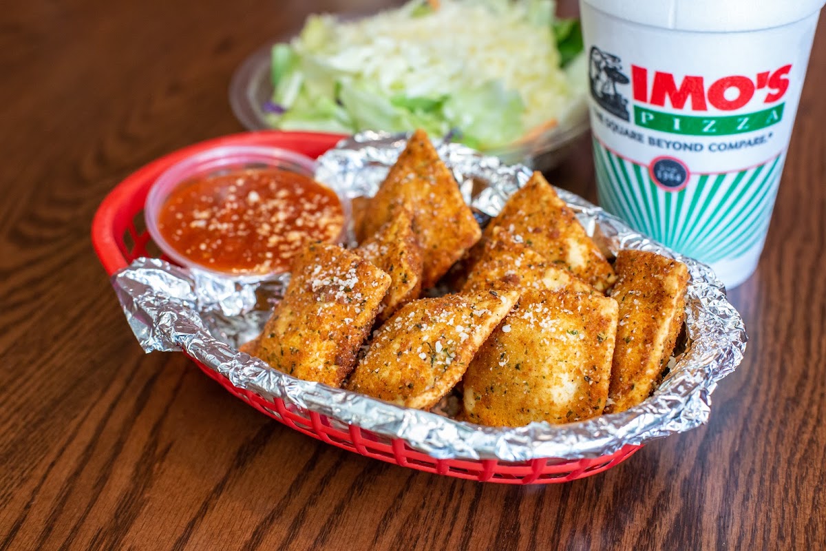 Imo's Pizza - Waterloo - Photo 8