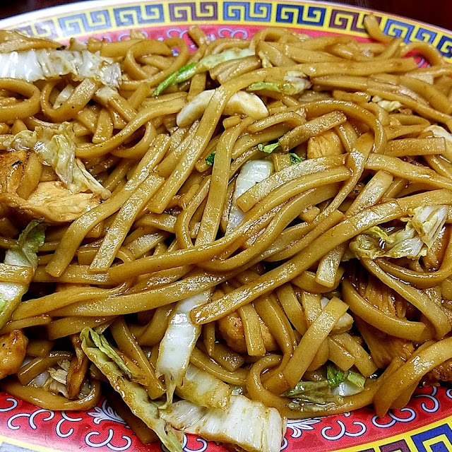 Chicken Lo Mein