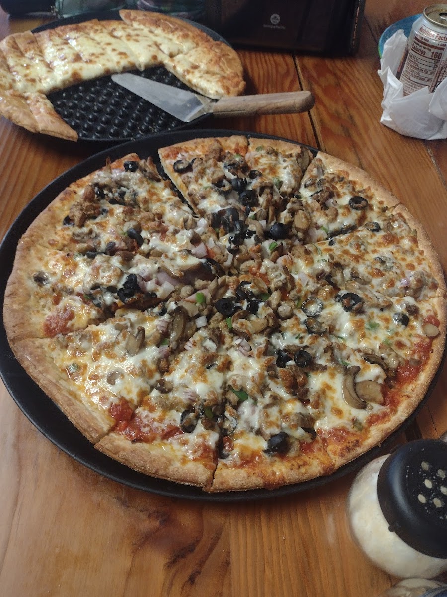 Goodfellas Pizzeria - Vinita - Photo 8