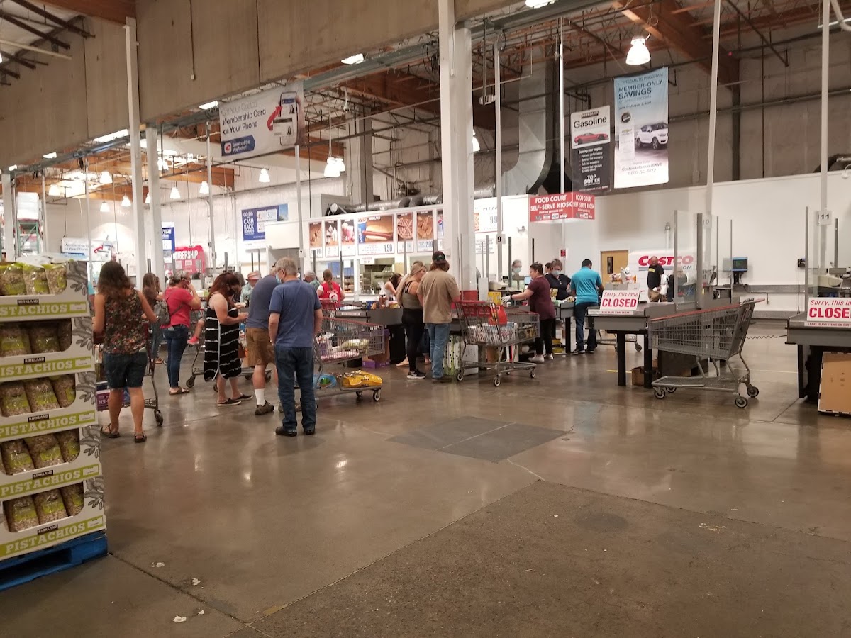 Costco Food Court - Eugene - Photo 3