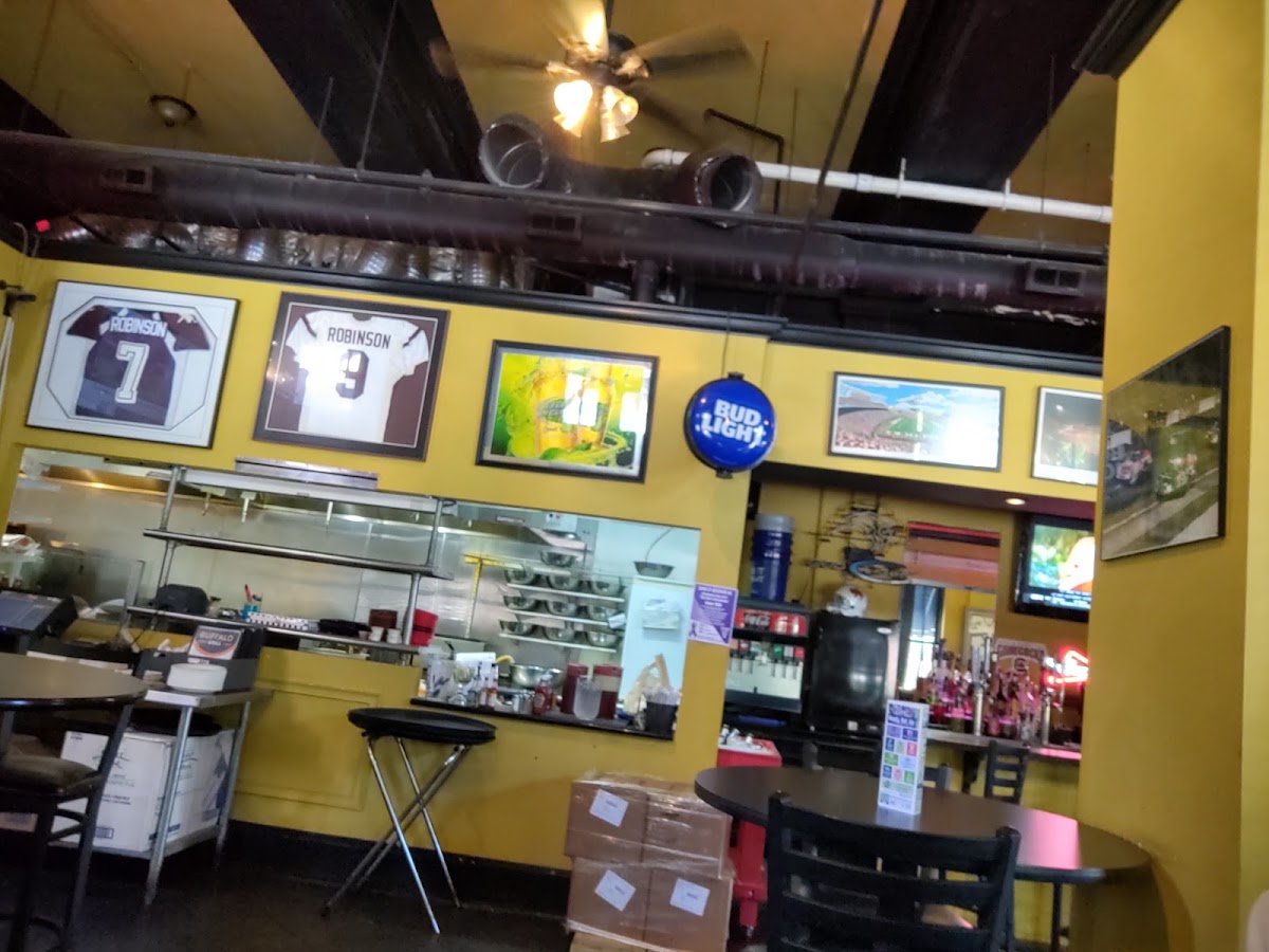 Buffalo Grill - Greenwood - Photo 3