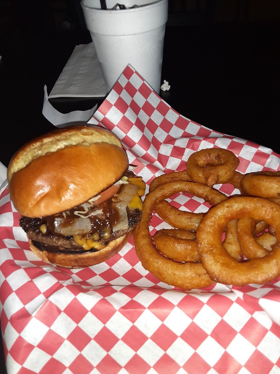 Buffalo Grill - Greenwood - Photo 4