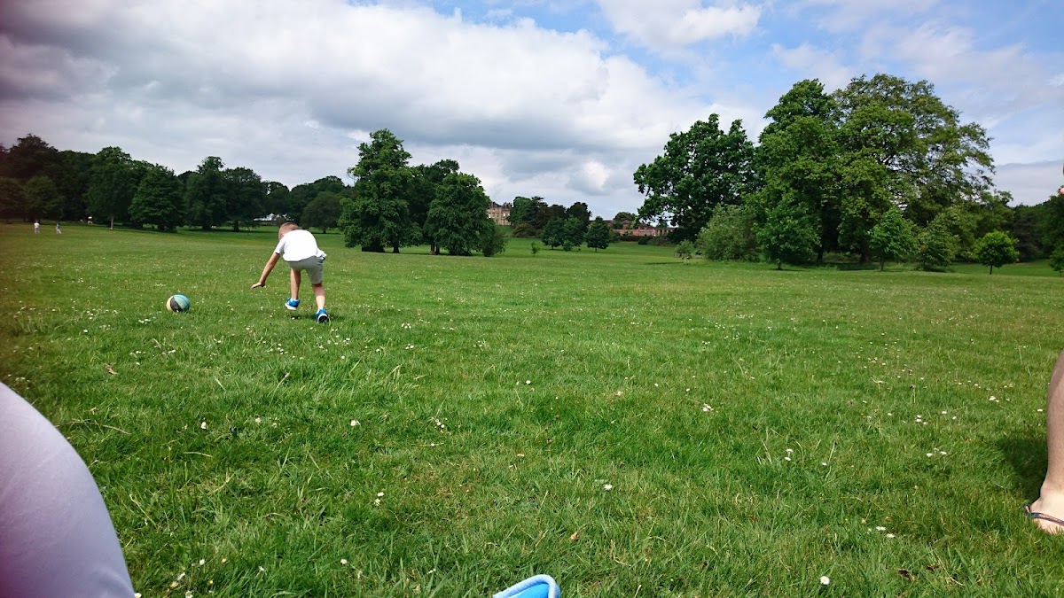 The Pavilion Cafe - Cawthorne - Photo 2