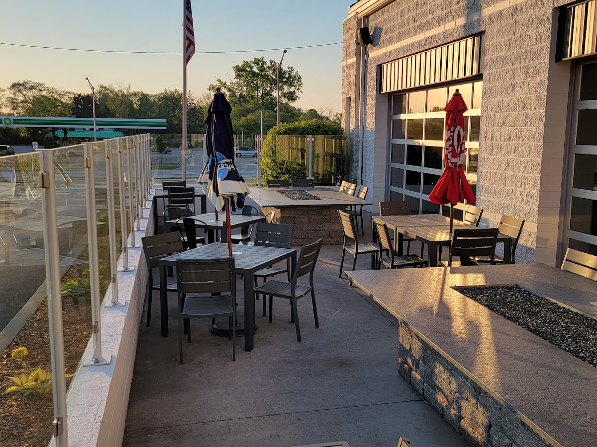 Charcoal Grill - Oak Creek
