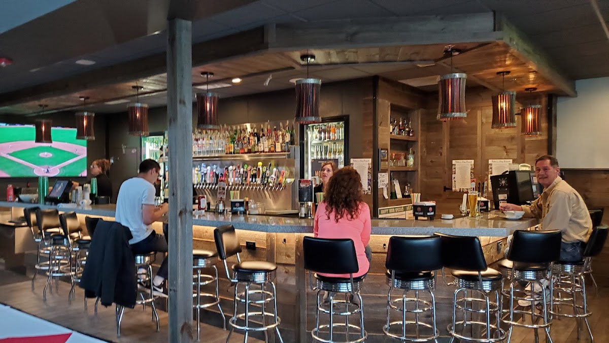 Charcoal Grill - Oak Creek - Photo 3