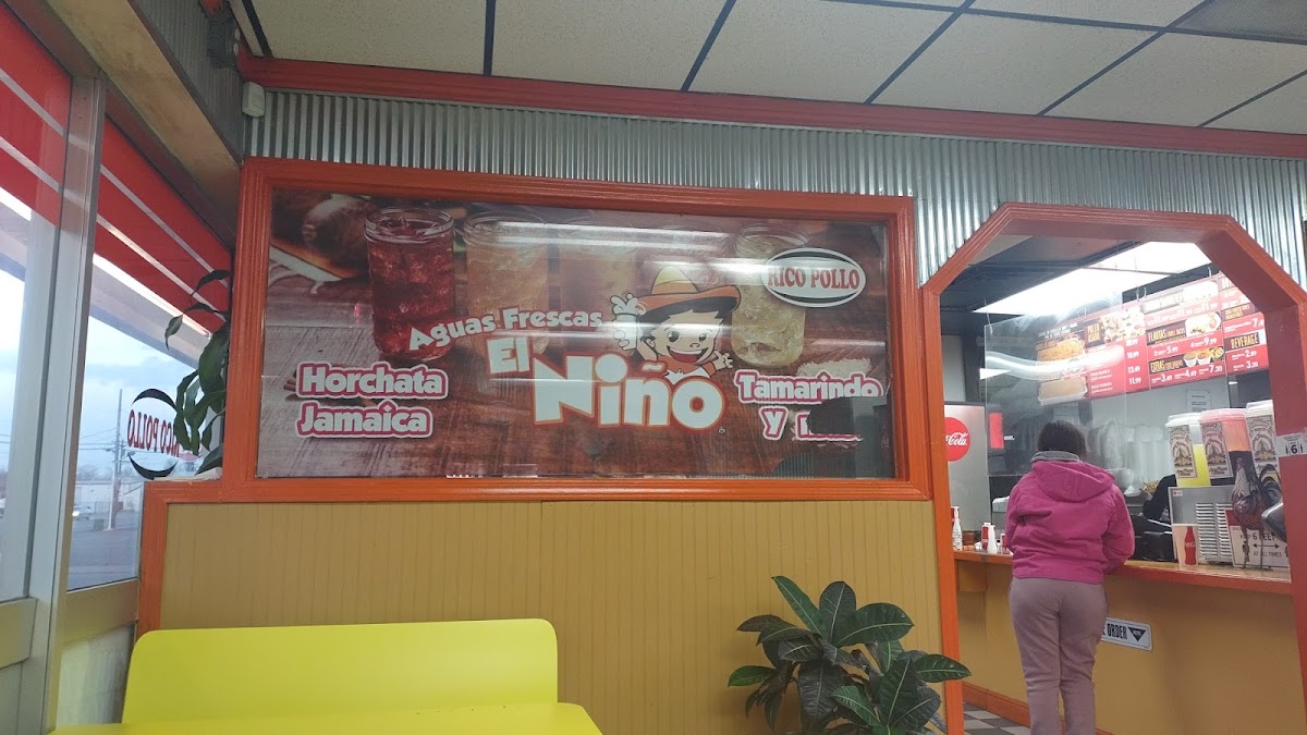 Rico Pollo - Commerce City - Photo 3