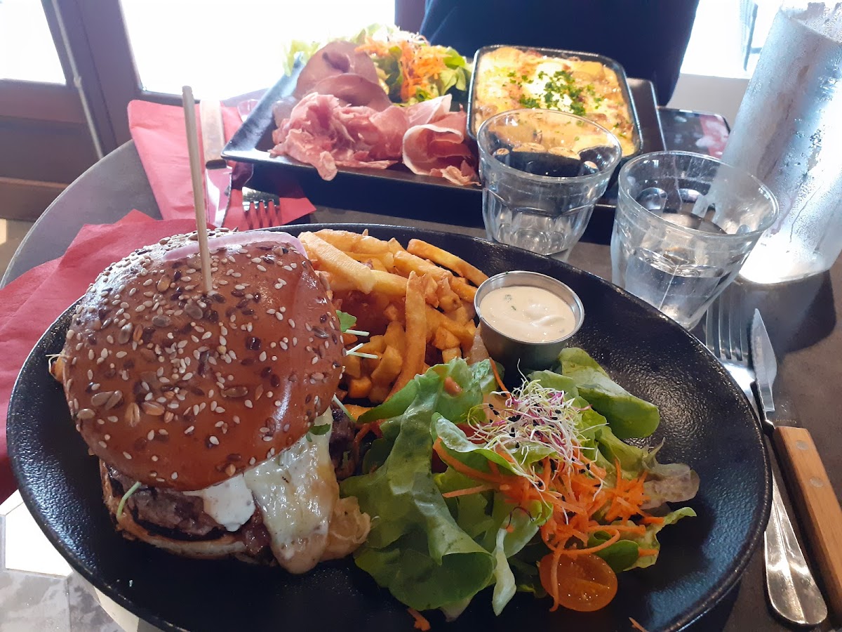 Brasserie du Mont Blanc - Photo 2