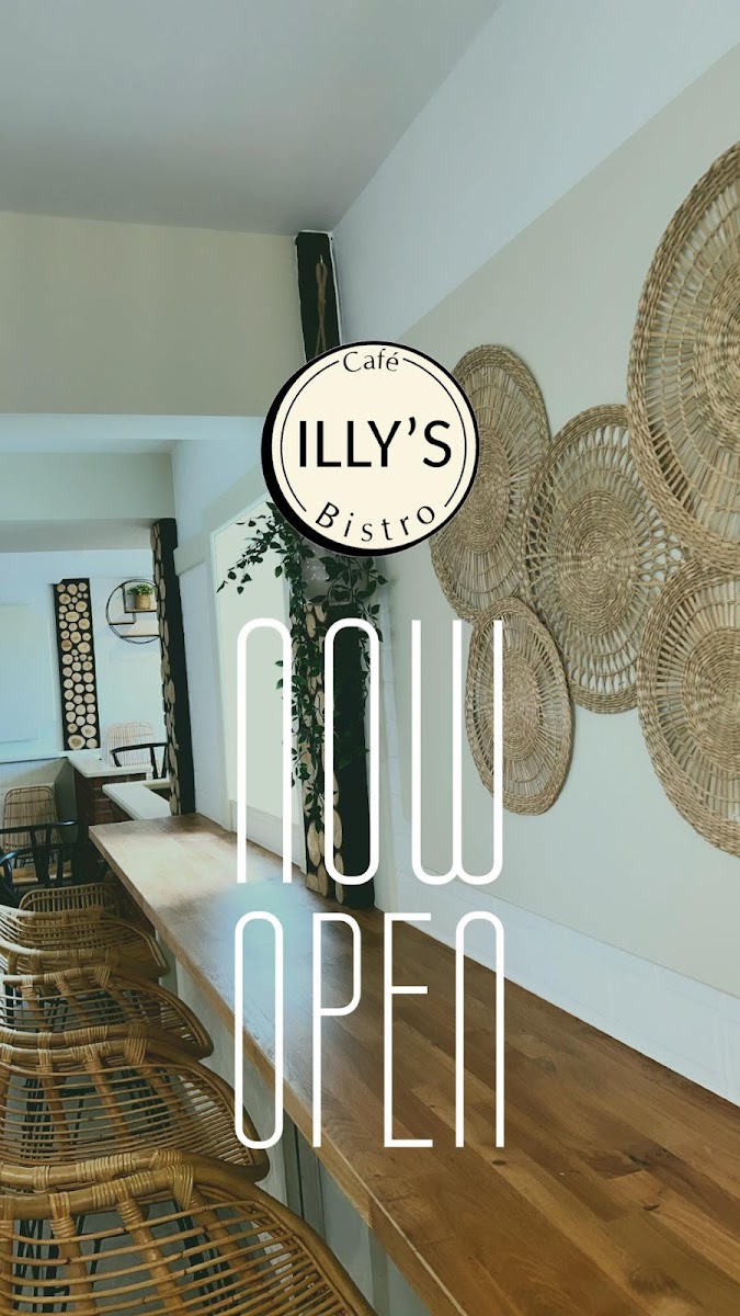 Illy’s Café Bistro - Photo 2