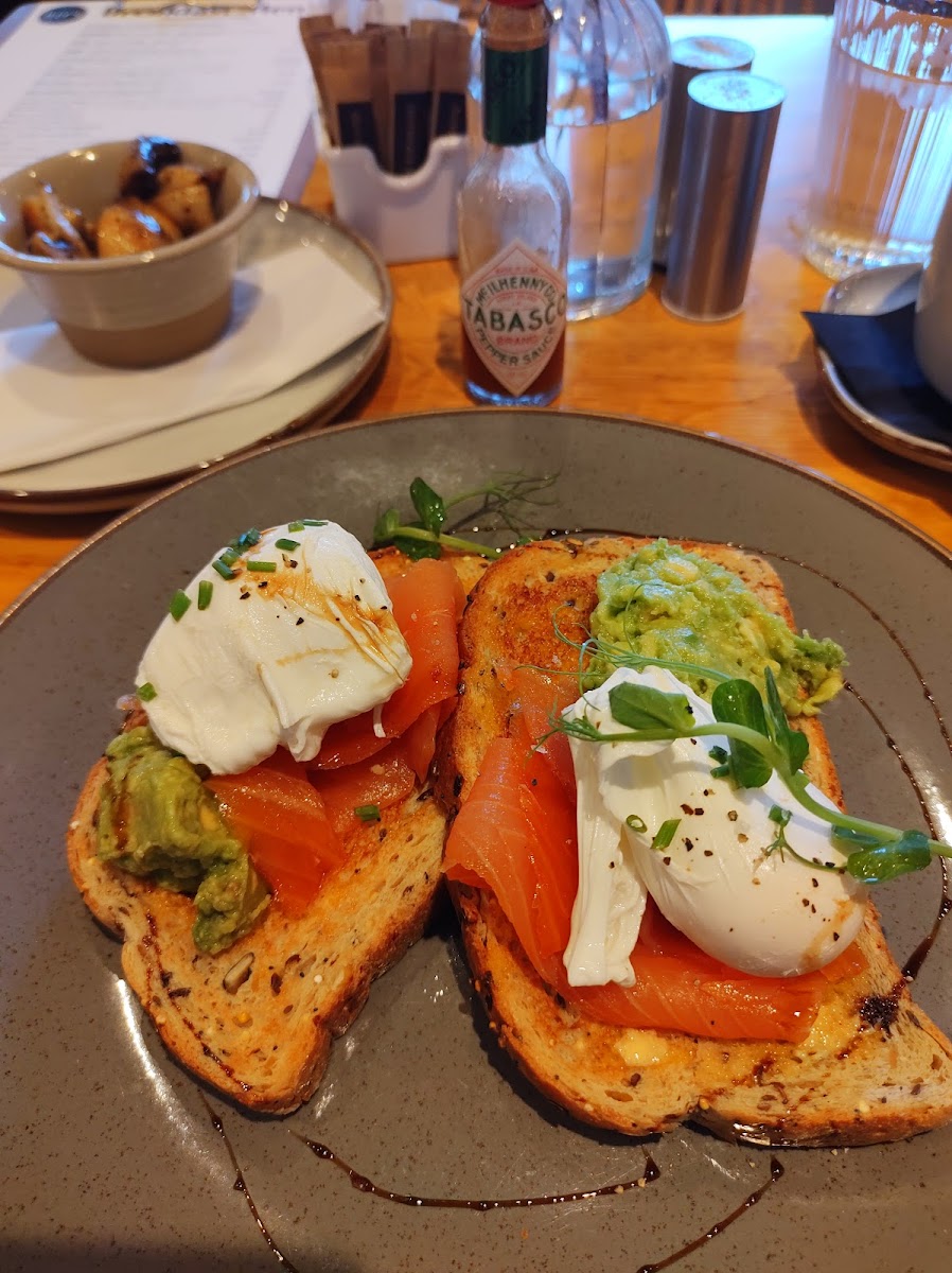 Illy’s Café Bistro - Photo 6