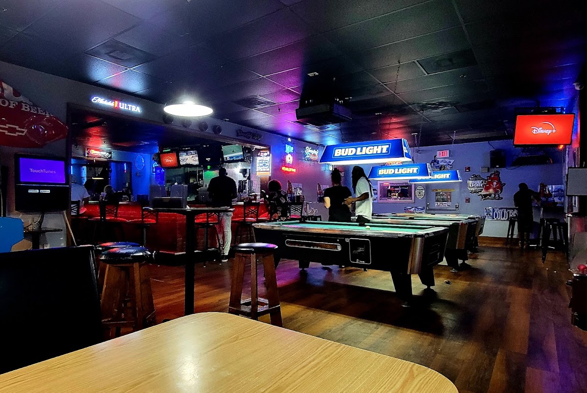 Firehouse Grill & Pub Inc - Photo 3