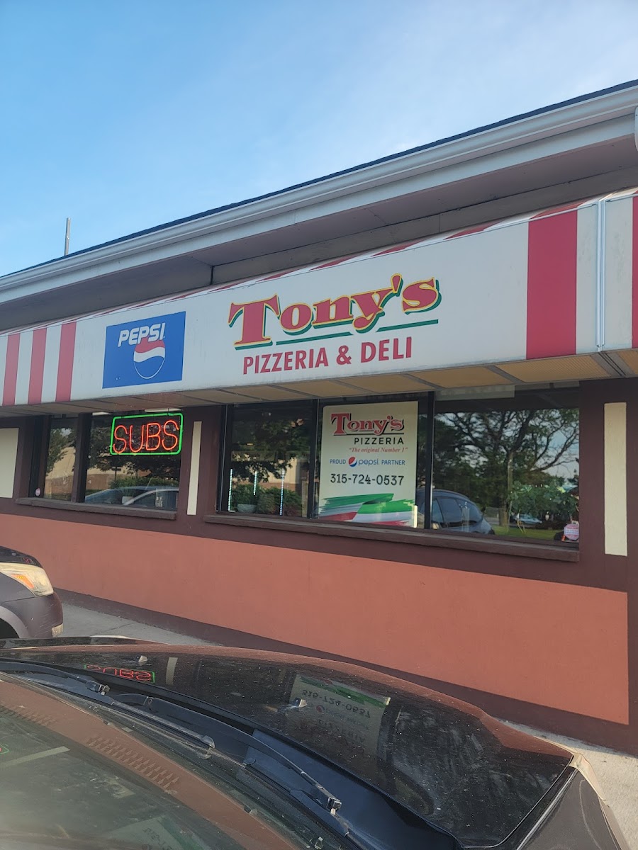 Tony's Pizzeria - Utica