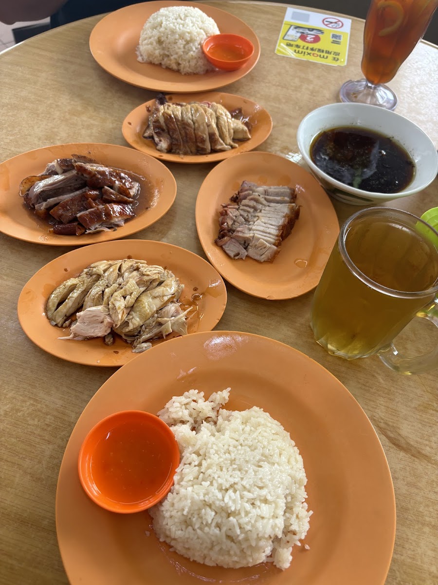 Sin Kee Chicken Rice - Photo 3