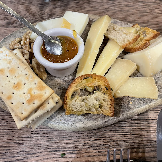 Assorted Portuguese Cheeses w Jam