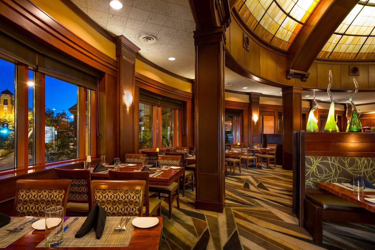 McCormick & Schmick's Seafood & Steaks - Kansas City