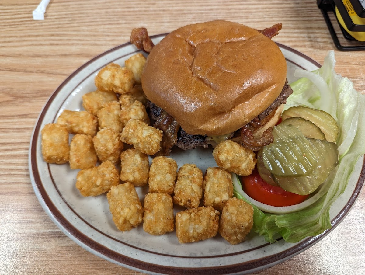 Gray's Cafe - Adrian - Photo 5