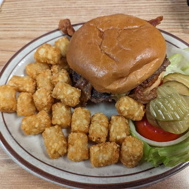 Cheeseburger and Tater Tots
